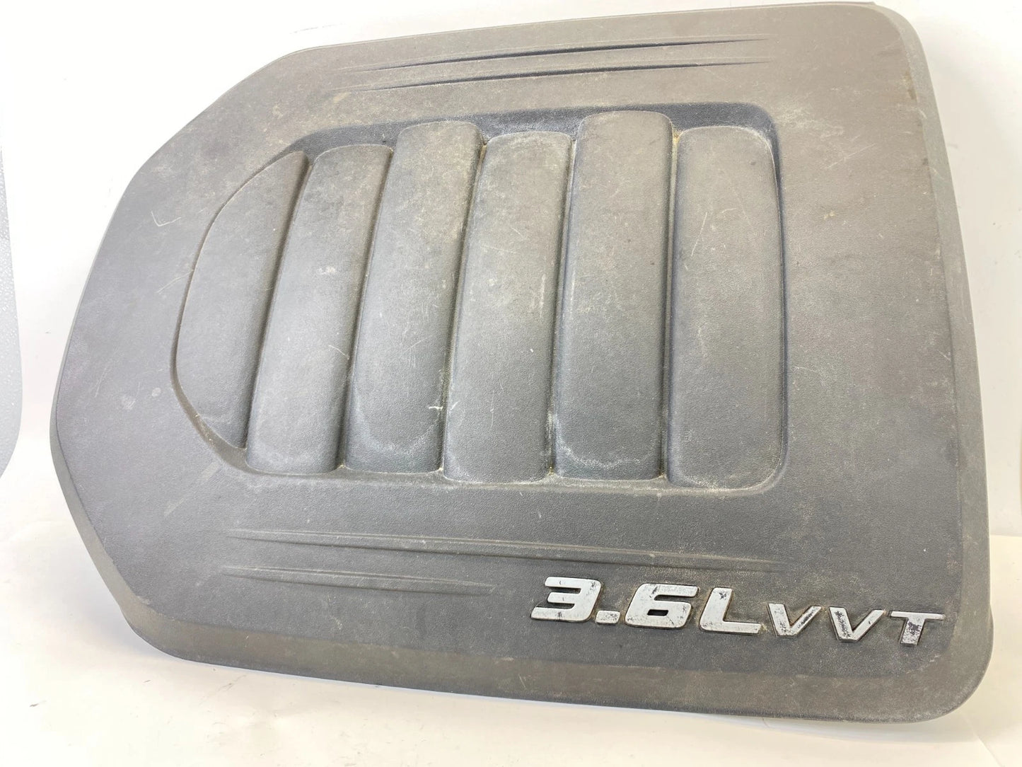 2011-2020 DODGE GRAND CARAVAN 3.6L UPPER INTAKE ENGINE APPEARANCE COVER OEM