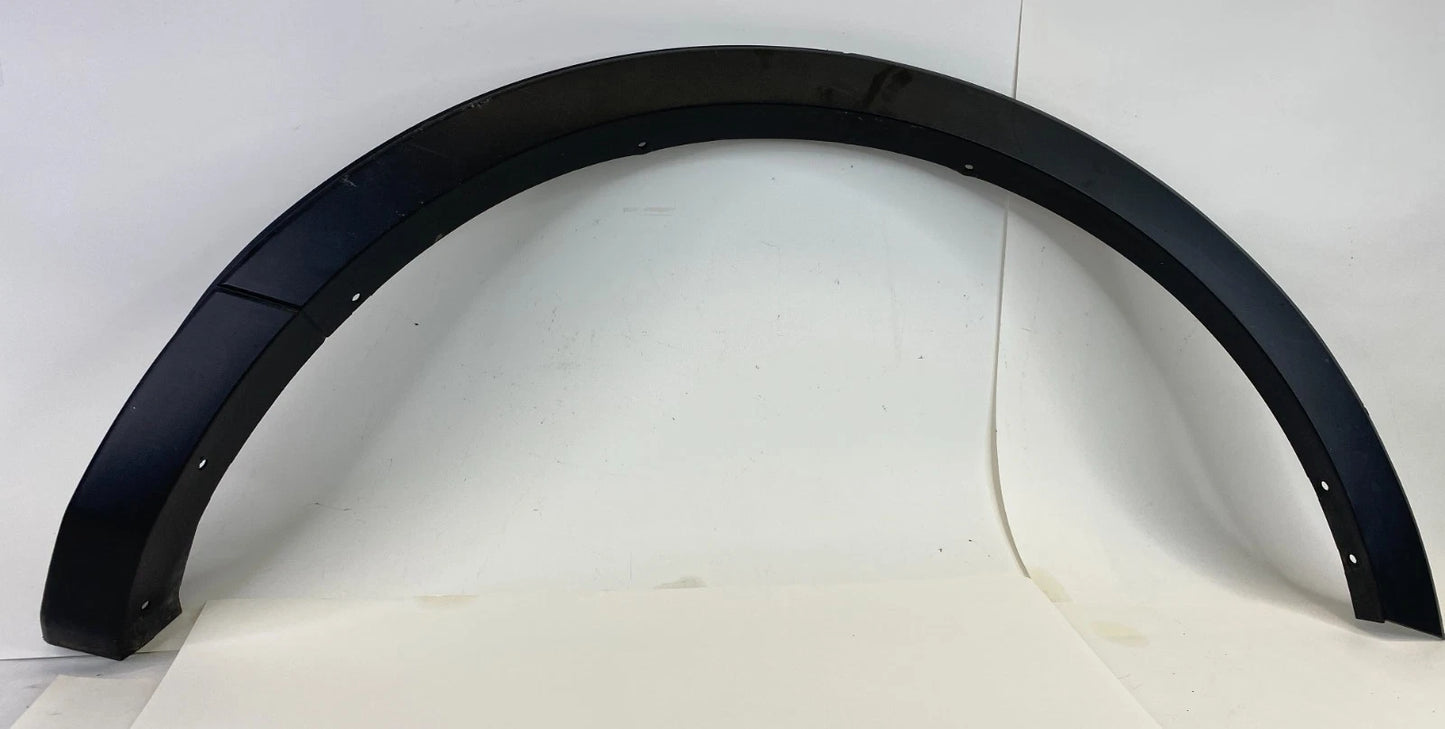 2013-2019 FORD INTERCEPTOR UTILITY REAR LEFT SIDE QUARTER WHEEL OPENING MOLDING