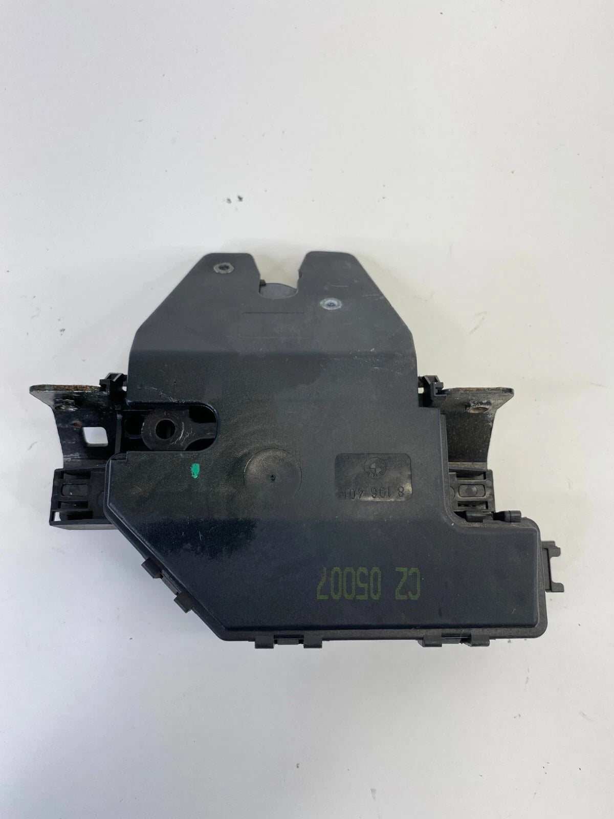 01 02 03 04 05 06 BMW 330XI SEDAN TRUNK LOCK LATCH RELEASE ACTUATOR ASSY OEM