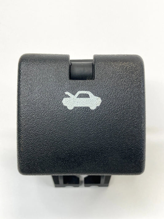 2004 2005 2006 2007 2008 CADILLAC SRX HOOD LOCK LATCH RELEASE HANDLE LEVER OEM