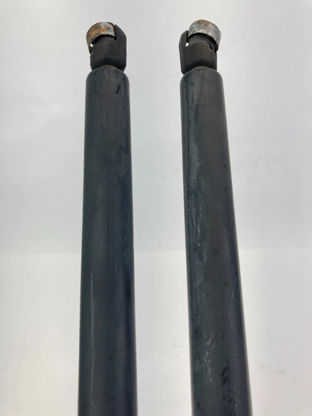 03-07 HONDA PILOT TAILGATE LIFTGATE HATCH LIFT SUPPORT SHOCK STRUT PAIR SET