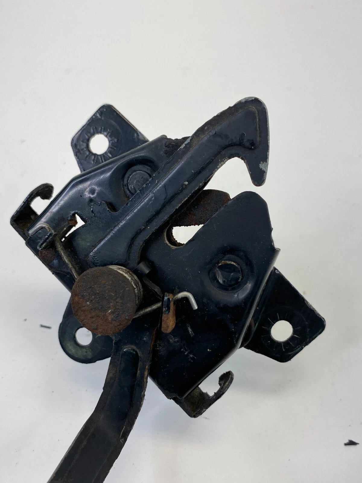 2005-2009 HYUNDAI TUCSON FRONT ENGINE HOOD LOCK LATCH CATCH ASSEMBLY OEM FACTORY