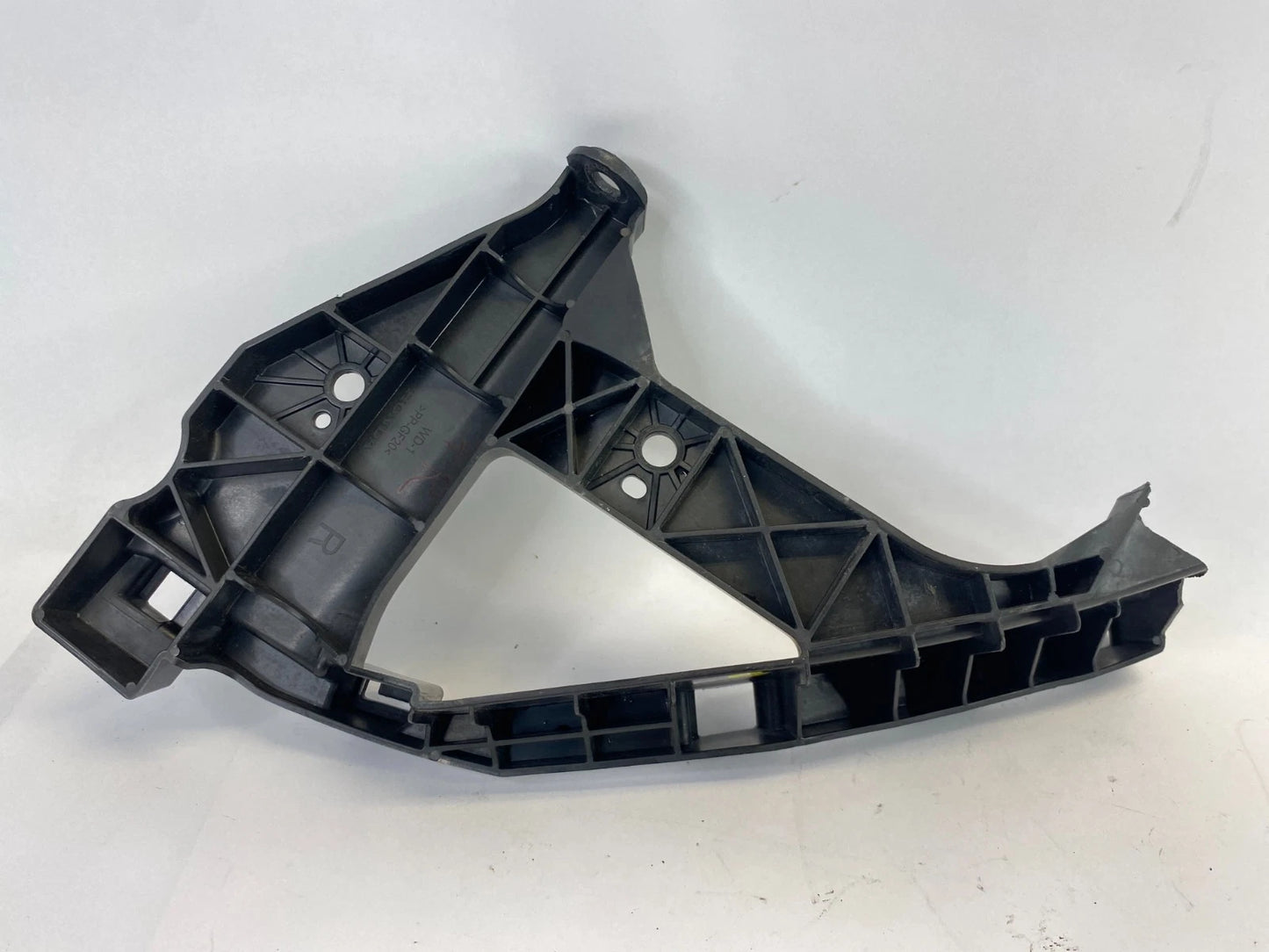 2016-2021 HONDA CIVIC FRONT RIGHT HEADLIGHT BRACKET BUMPER RETAINER OEM