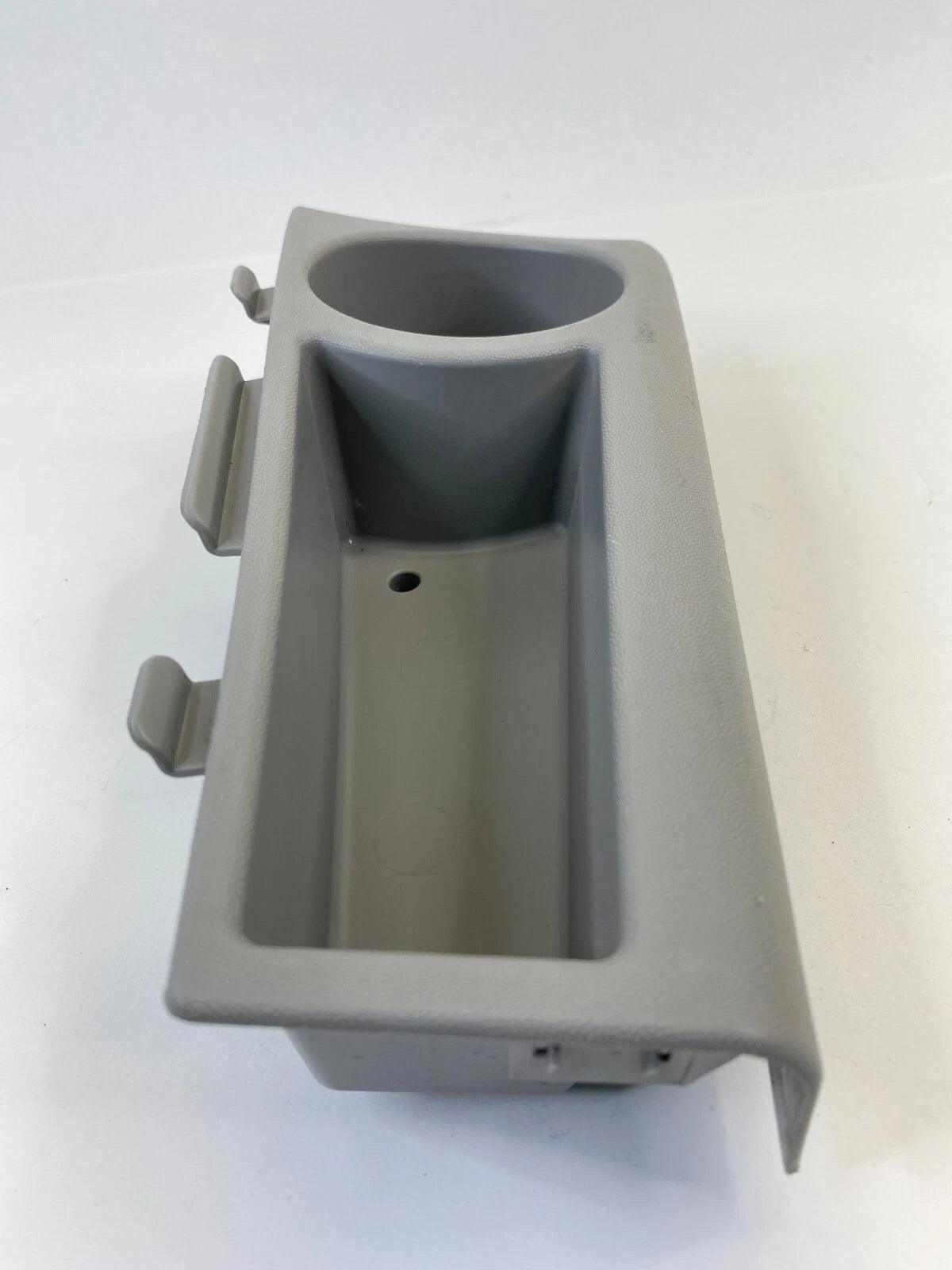 2004 2005 2006 CADILLAC SRX BASE REAR LEFT SIDE CUP HOLDER CUPHOLDER OEM