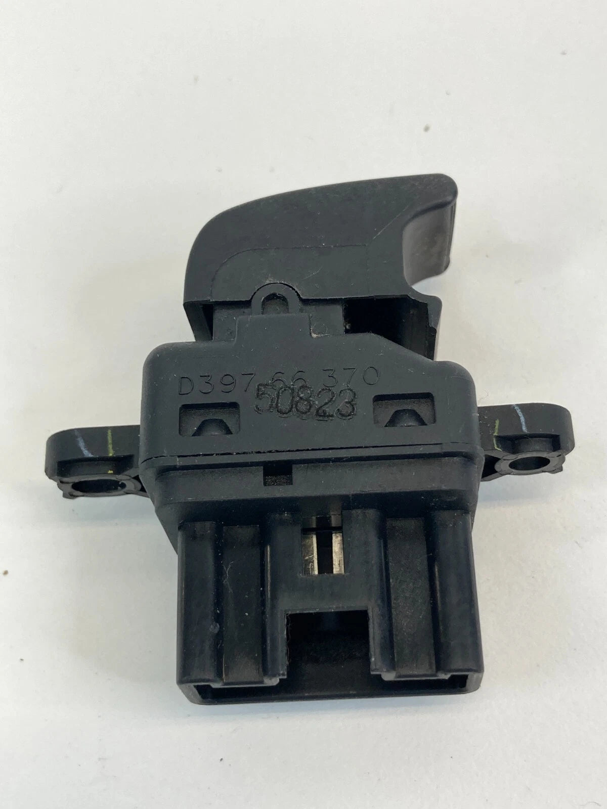 2004-2009 MAZDA 3 MAZDA3 REAR LEFT DOOR POWER WINDOW SWITCH BUTTON D39766370