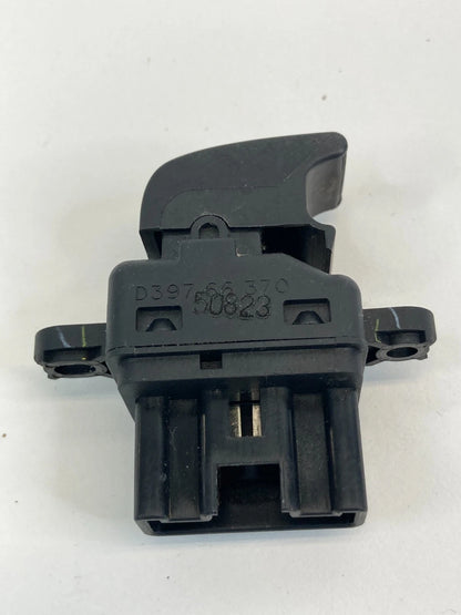2004-2009 MAZDA 3 MAZDA3 REAR LEFT DOOR POWER WINDOW SWITCH BUTTON D39766370