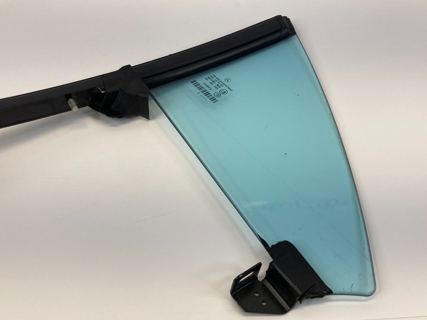 06 Mercedes CLS500 Rear Right Side Back Vent Quarter Window Glass A219-737-06-30