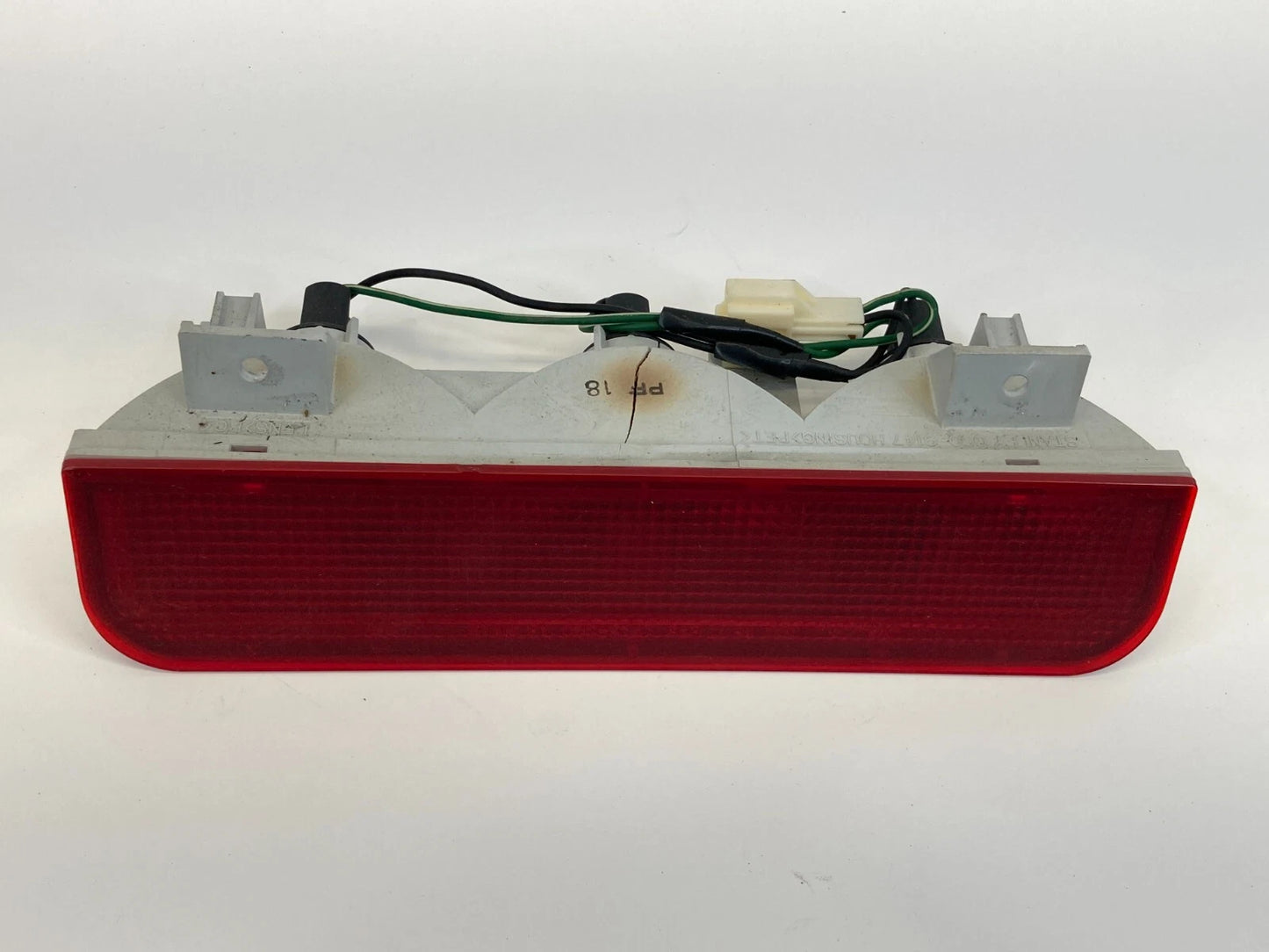 1997-2004 MITSUBISHI MONTERO SPORT 3RD THIRD BRAKE LIGHT TAIL LAMP 050-9147 OEM