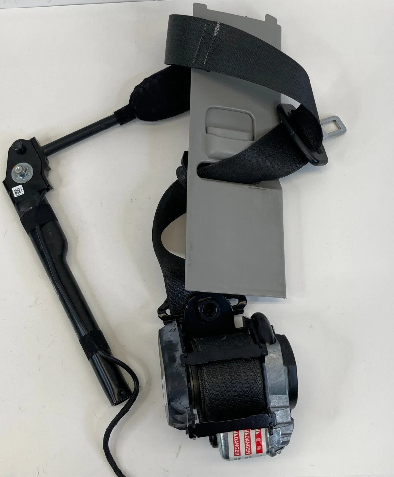 2011-2016 CHEVROLET CRUZE FRONT LEFT SEAT BELT RETRACTOR & TENSIONER 616263700C