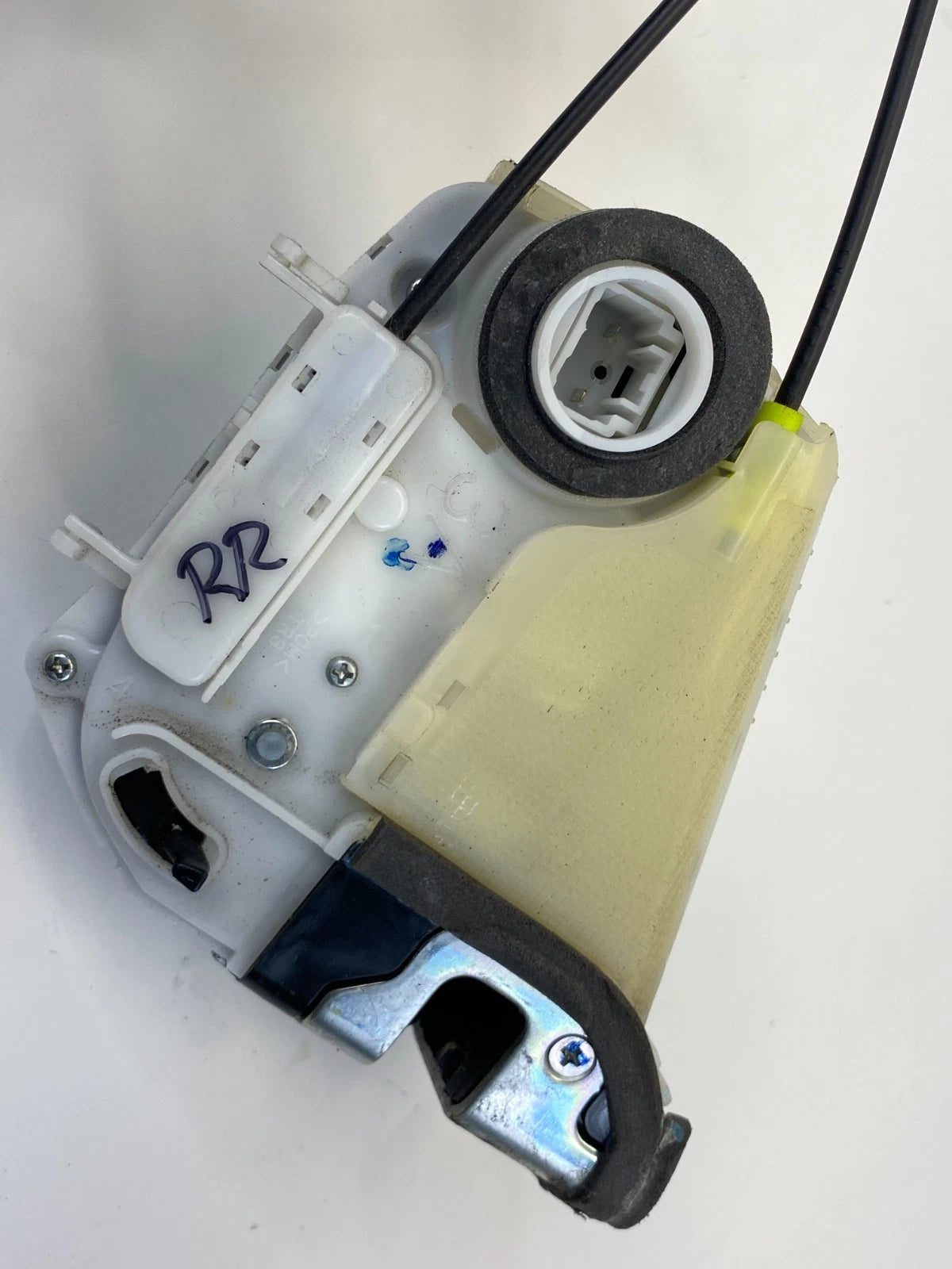 2007-2014 TOYOTA YARIS HATCHBACK REAR RIGHT SIDE DOOR LOCK LATCH ACTUATOR OEM