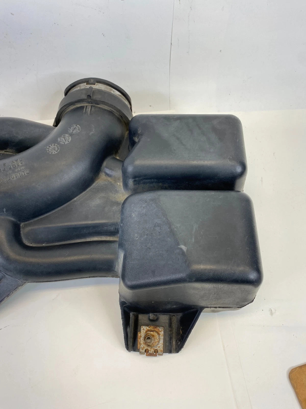 2007 2008 FORD EXPEDITION 5.4L 4WD AIR INTAKE HOSE DUCT PIPE 7L14-9F805-AH OEM