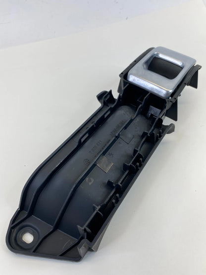 2003-2005 RANGE ROVER REAR LEFT DRIVER INSIDE INTERIOR DOOR HANDLE OEM 7026621