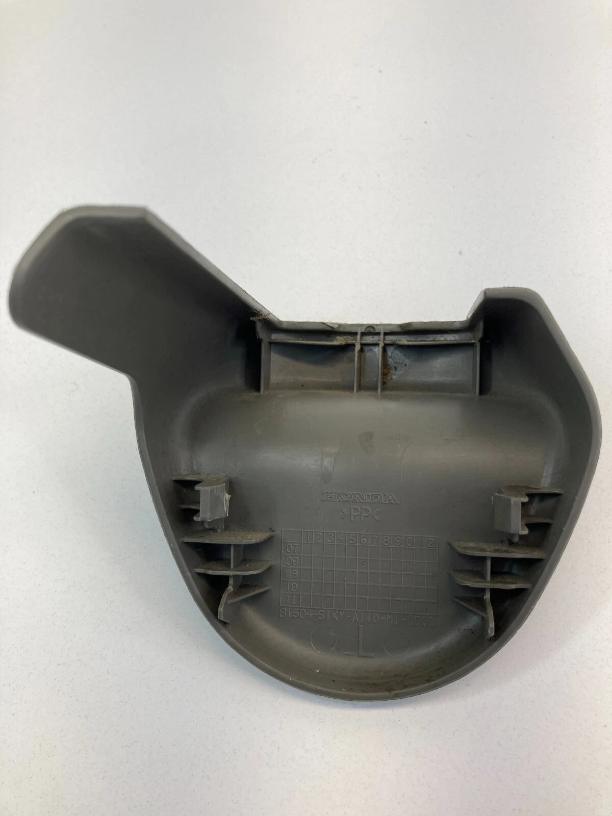 2009-2012 ACURA RDX FRONT LEFT SEAT TRACK END COVER TRIM CAP 81104-STKY-A110