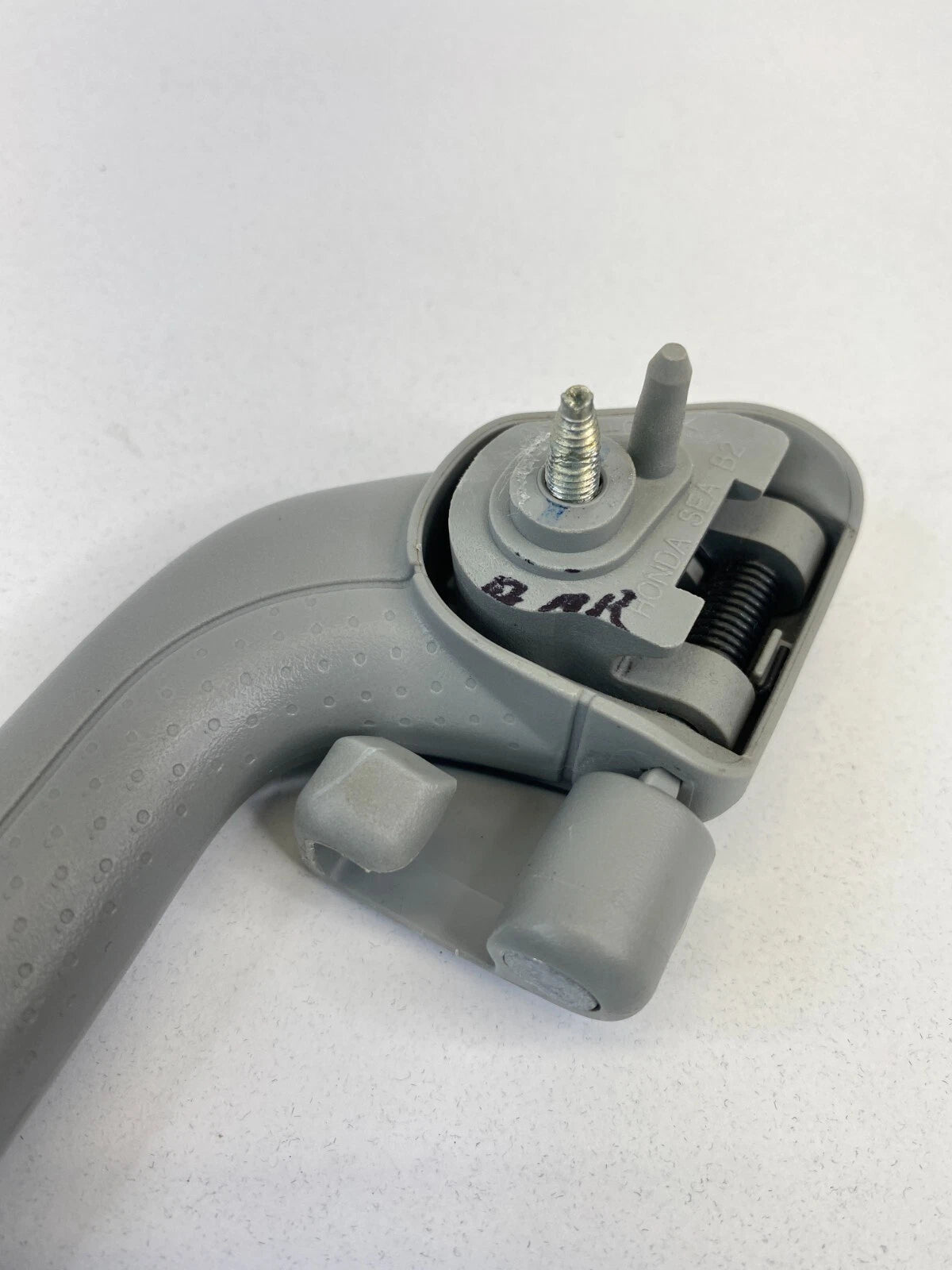 05-10 HONDA ODYSSEY REAR RIGHR 3RD ROW ROOF INNER GRAB GRIP HANDLE ASSEMBLY OEM