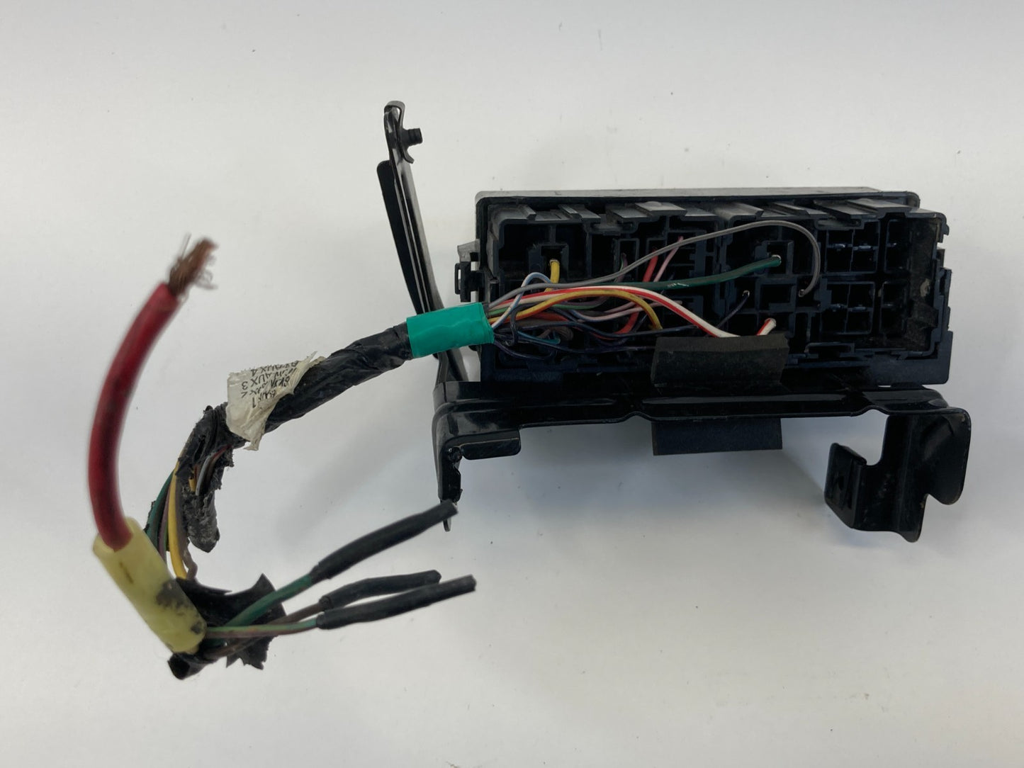 2011-2016 Ford F-250 SD F-350 SD Engine Compartment Relay Box 7C3T-14A206-AD