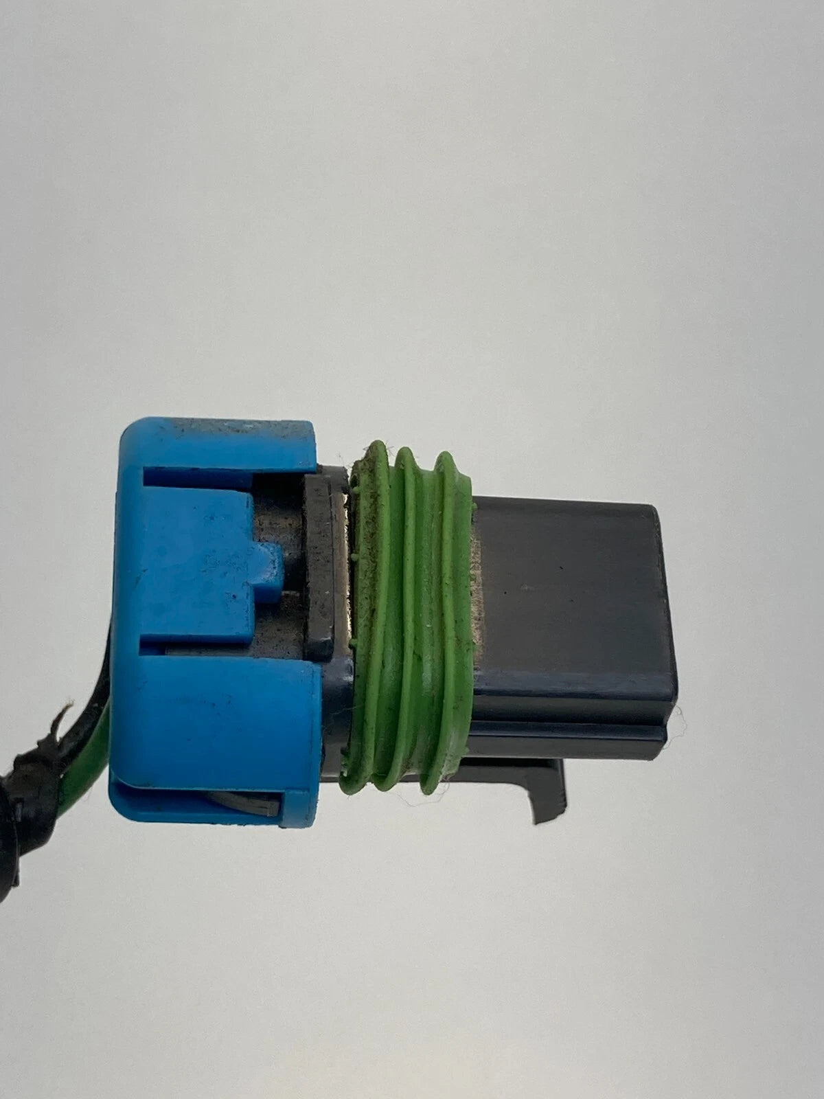 2006-2011 CHEVROLET HHR REAR LEFT TAIL LIGHT TAILLIGHT HARNESS CABLE CONNECTOR