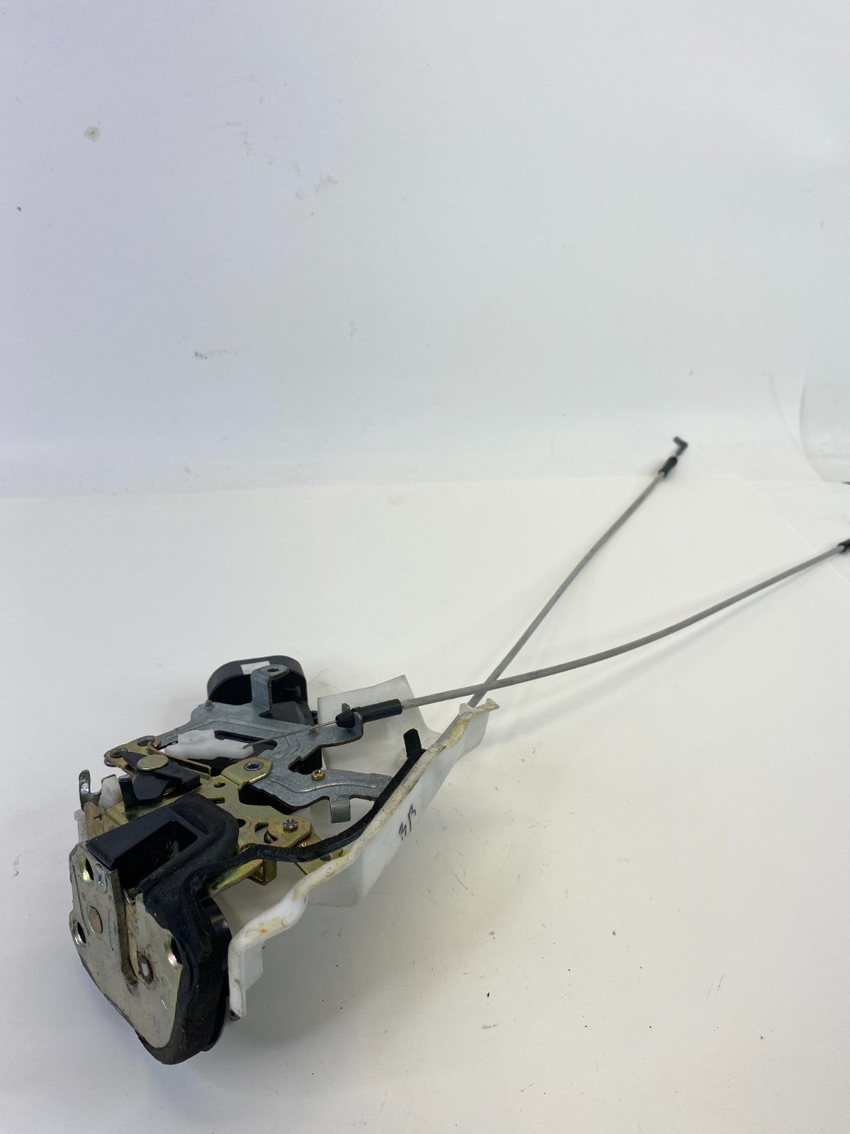 2000-2004 Toyota Avalon Rear Right Door Lock Latch Release Actuator OEM