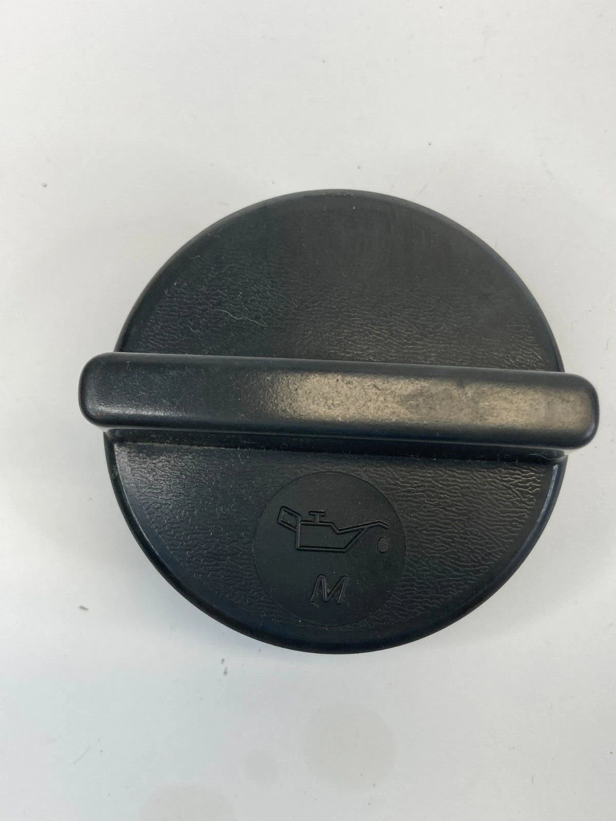 2007-2011 NISSAN VERSA 1.8L ENGINE OIL FILLER CAP LID TOP COVER TRIM OEM