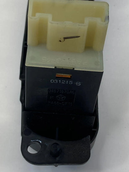 01-05 CHRYSLER PT CRUISER DEFROST POWER OUTLET BUTTON CONTROL SWITCH 04671670AB