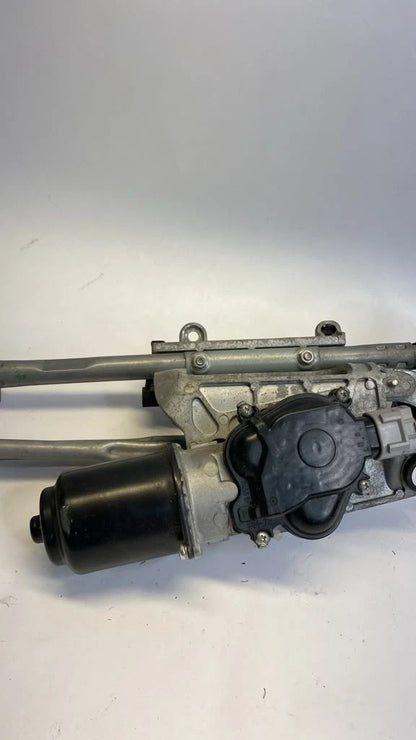 2010 2011 MAZDA3 FRONT WINDSHIELD WIPER MOTOR W/ LINKAGE BBM4-67-37X OEM