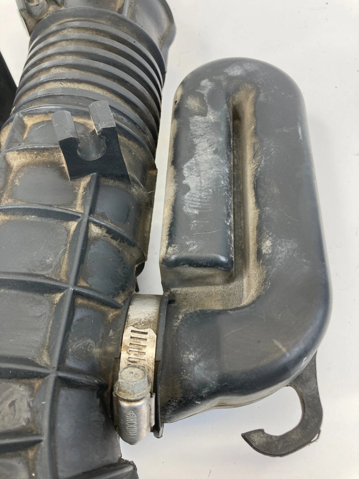 99-01 Honda Odyssey Air Flow Engine Intake Tube Filter Inlet Duct Pipe Hose OEM