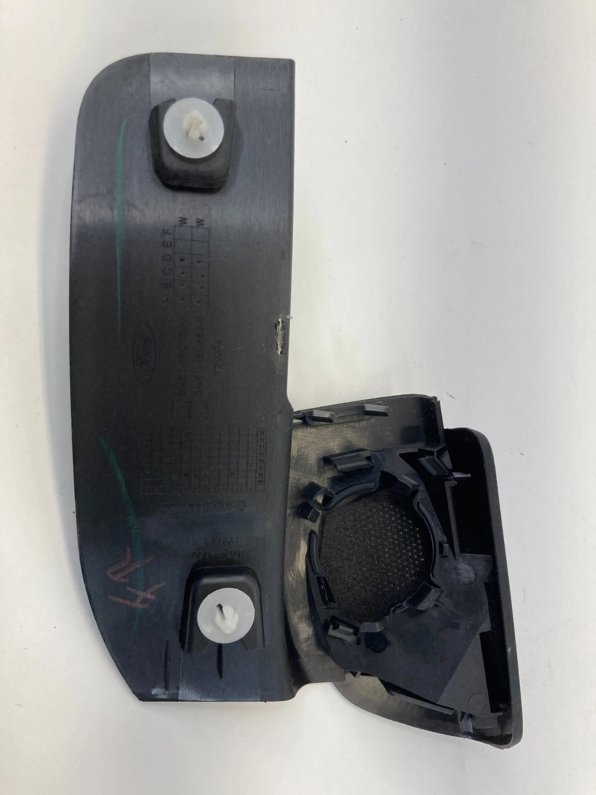 2012-2018 FORD FOCUS FRONT RIGHT SIDE DOOR TWEETER COVER TRIM BM51-18C862-A