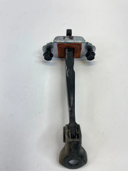 2010 11 12 2013 KIA FORTE FRONT LEFT SIDE DOOR CHECK STOP STOPPER DETENT OEM