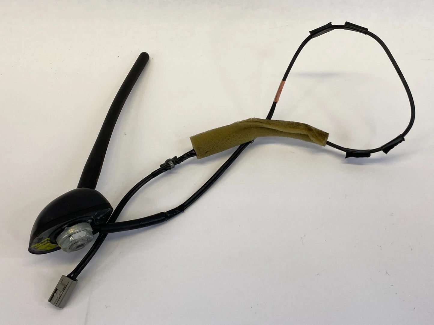 2012-2015 NISSAN ROGUE 2014 2015 SELECT ROOF MOUNTED RADIO ANTENNA ASSEMBLY OEM