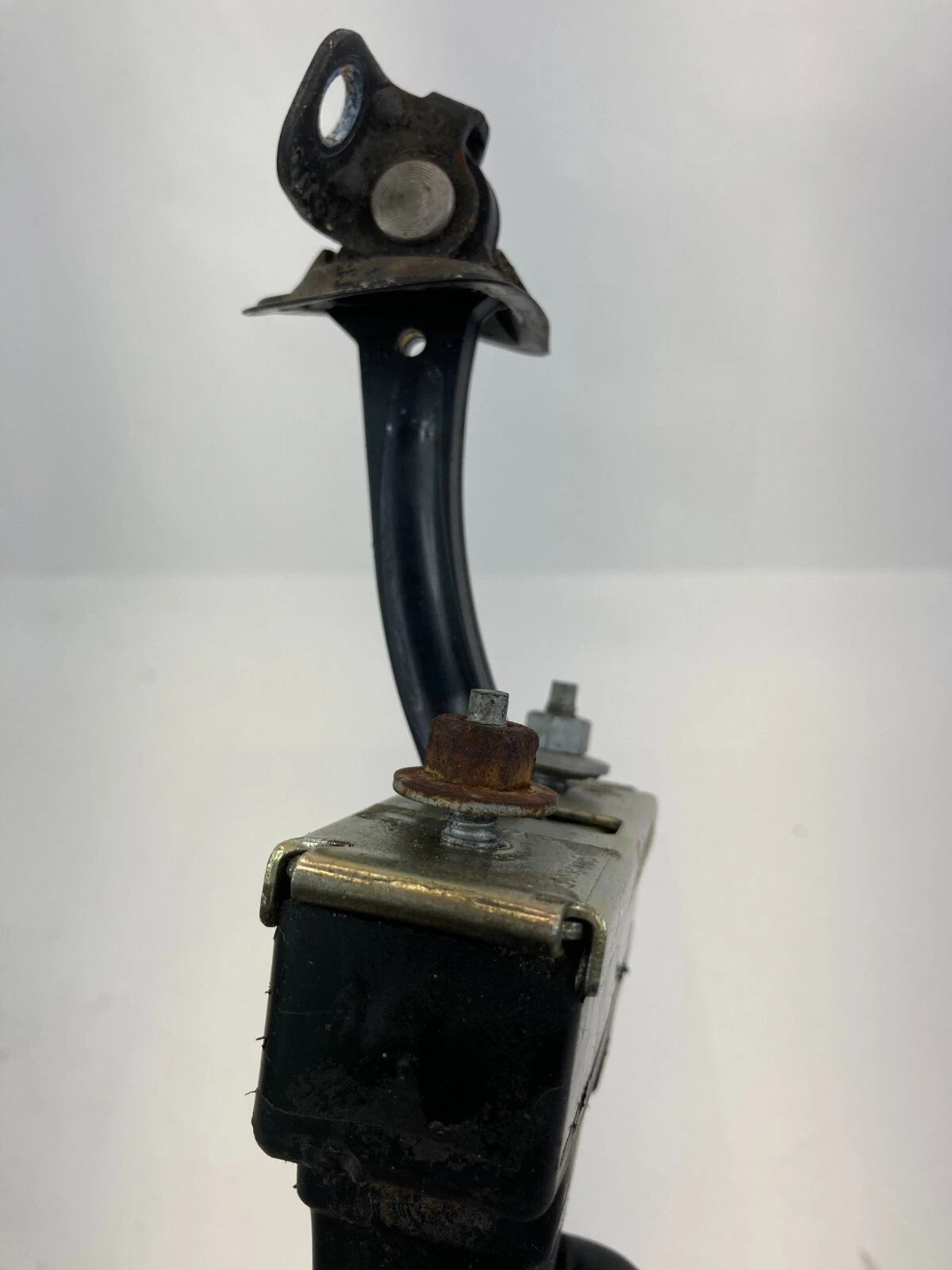2003-2011 SAAB 9-3 REAR LEFT DOOR CHECK STOP STOPPER DETENT HINGE LINK 12785649