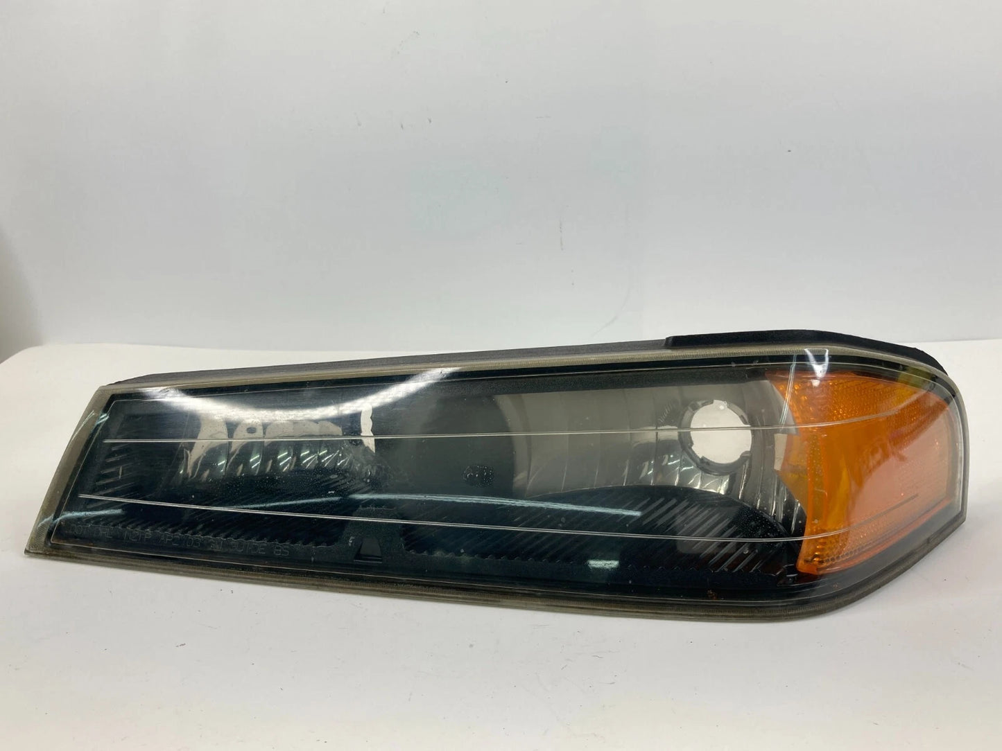 2004-2012 CHEVROLET COLORADO FRONT LEFT PARK TURN SIGNAL LAMP LIGHT 21998035 OEM
