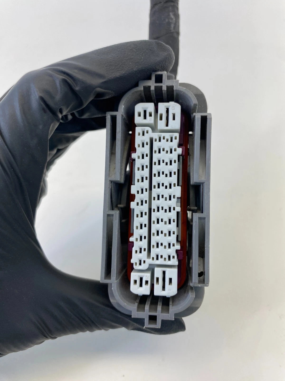 2017-2020 HYUNDAI ELANTRA 2.0L ABS ANTI LOCK BRAKE PUMP CONNECTOR PLUG HARNESS