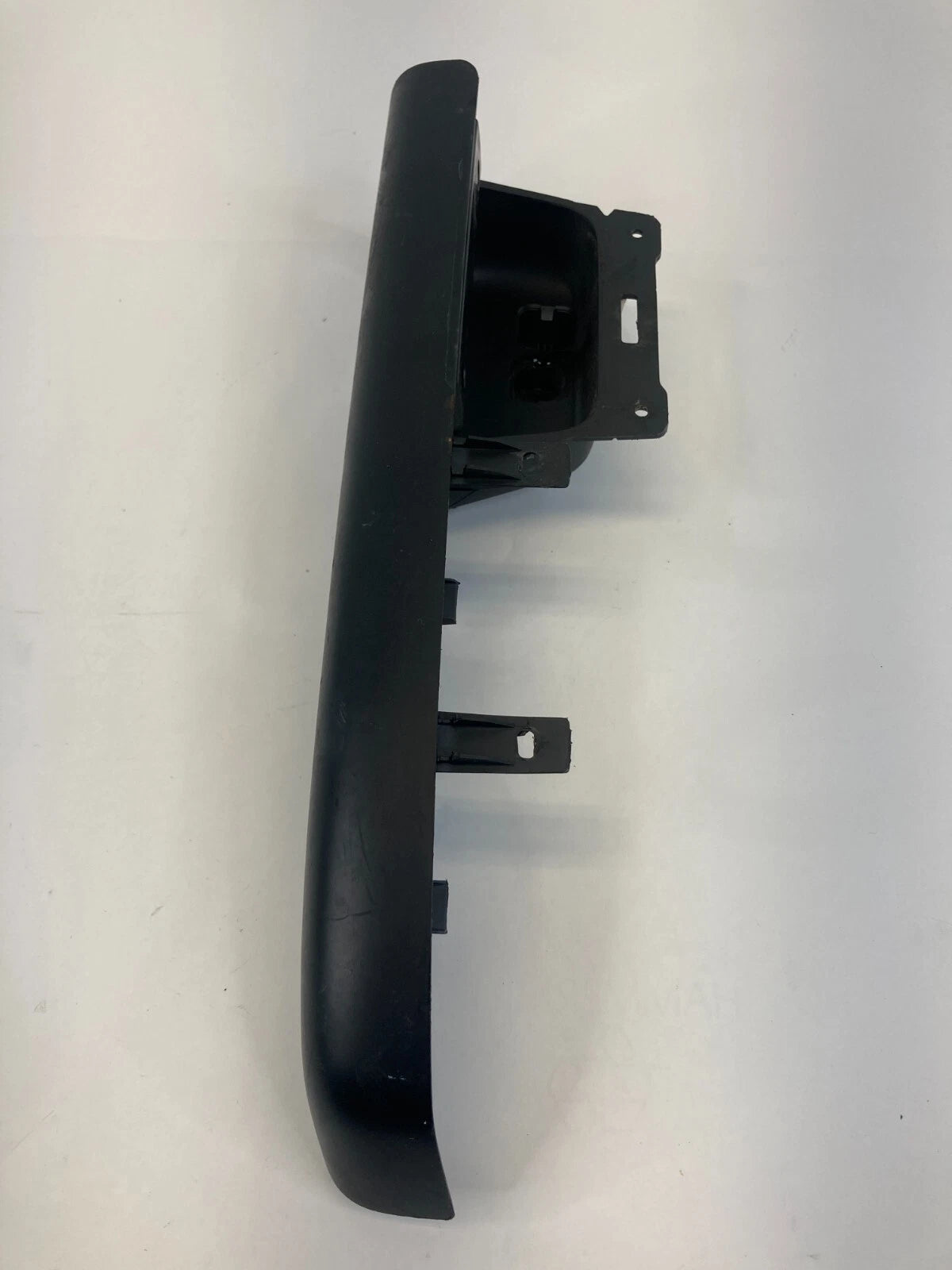 2010-2013 KIA SOUL REAR RIGHT PASSENGER SIDE DOOR WINDOW SWITCH BEZEL TRIM OEM