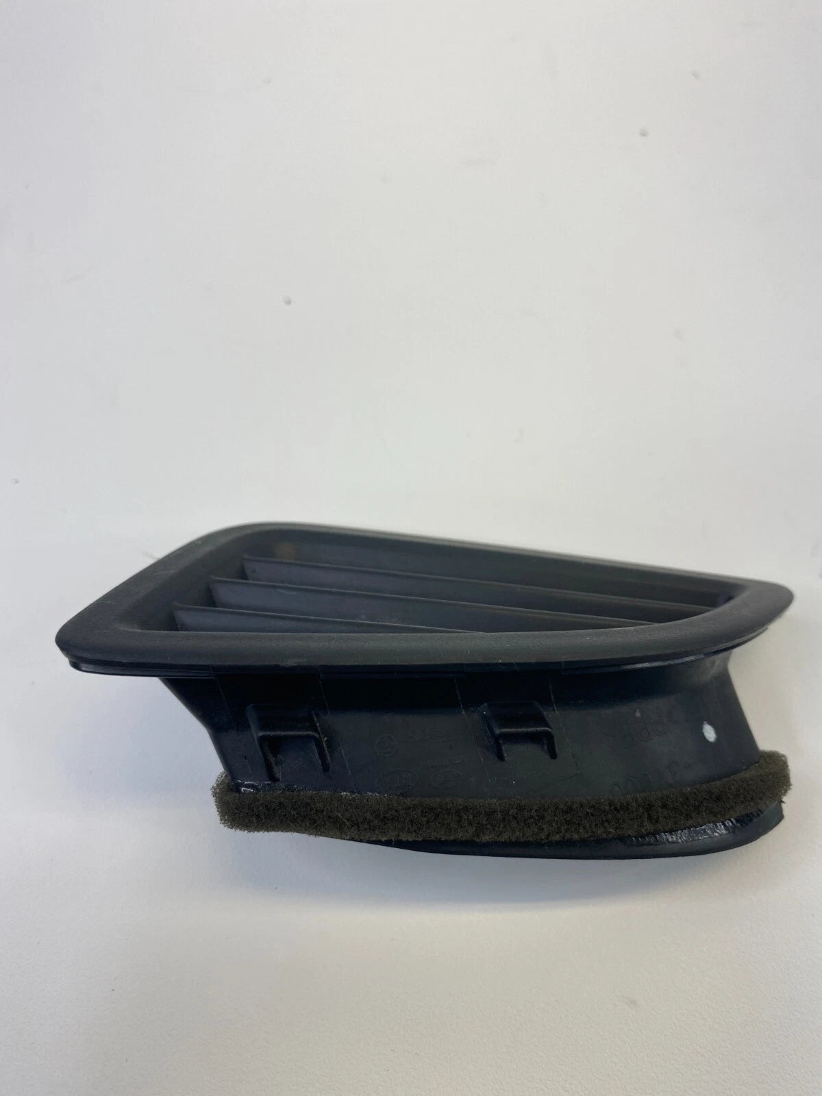 2011-2016 HYUNDAI ELANTRA SEDAN RIGHT DASH DEFROSTER A/C AC AIR VENT GRILLE OEM