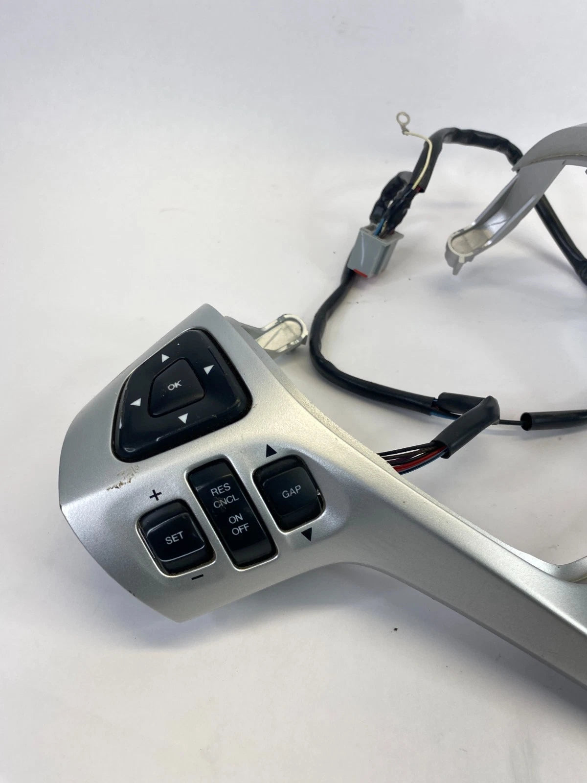 11-15 EXPLORER 13-19 FLEX STEERING WHEEL AUDIO RADIO & CRUISE CONTROL SWITCH OEM