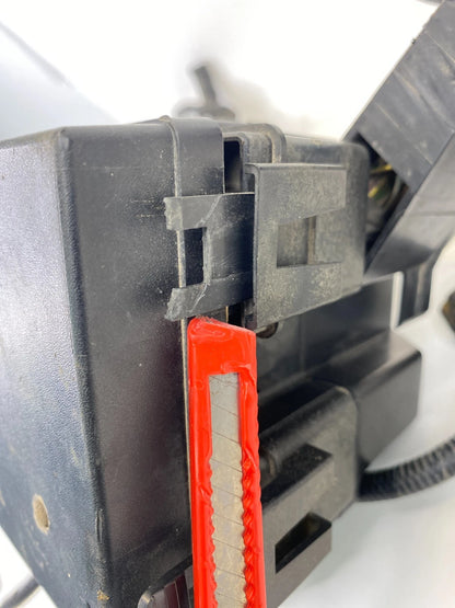2011-2015 Ford Explorer 13-15 Police Utility Engine Fuse Relay Box Compartment