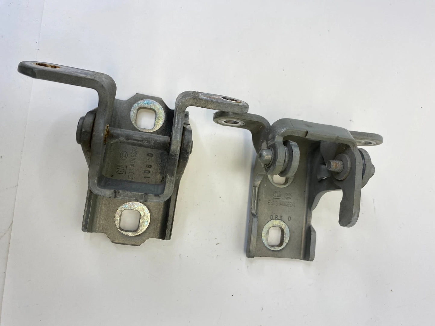 2011-2017 BUICK REGAL FRONT LEFT DOOR UPPER & LOWER HINGE SET PAIR OEM