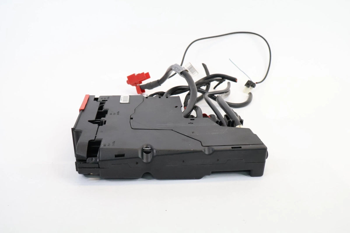 2010-2016 MERCEDES-BENZ E350 E550 W212 BATTERY POSITIVE TERMINAL FUSE BOX OEM