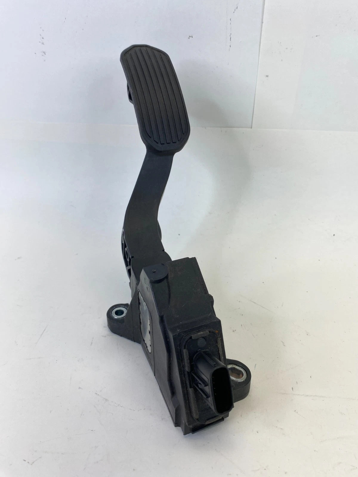 2014-2019 TOYOTA COROLLA ACCELERATOR GAS PEDAL POSITION SENSOR 78110-02250