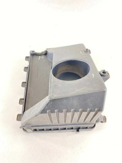 2000-2005 CHEVROLET IMPALA 3.4L AIR INTAKE CLEANER BOX FILTER HOUSING 382677 OEM