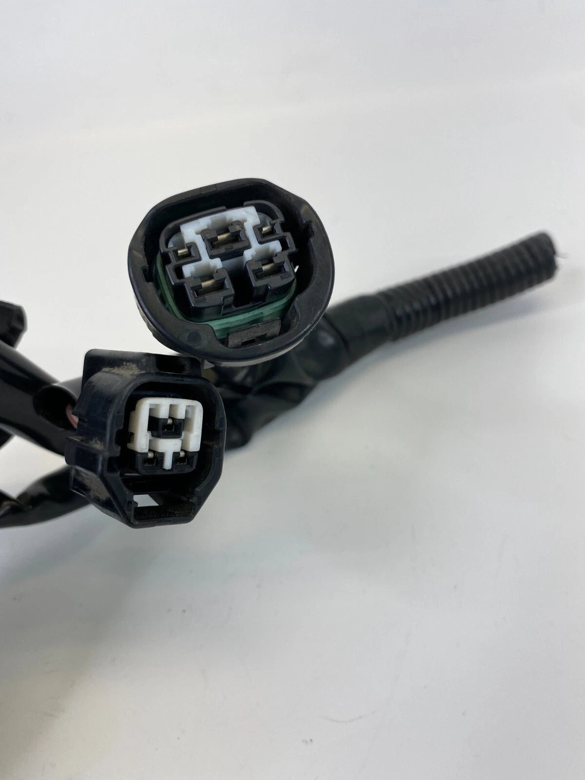 2000-2003 LEXUS RX300 ABS ANTI LOCK BRAKE PUMP PLUG PIGTAIL CONNECTOR OEM