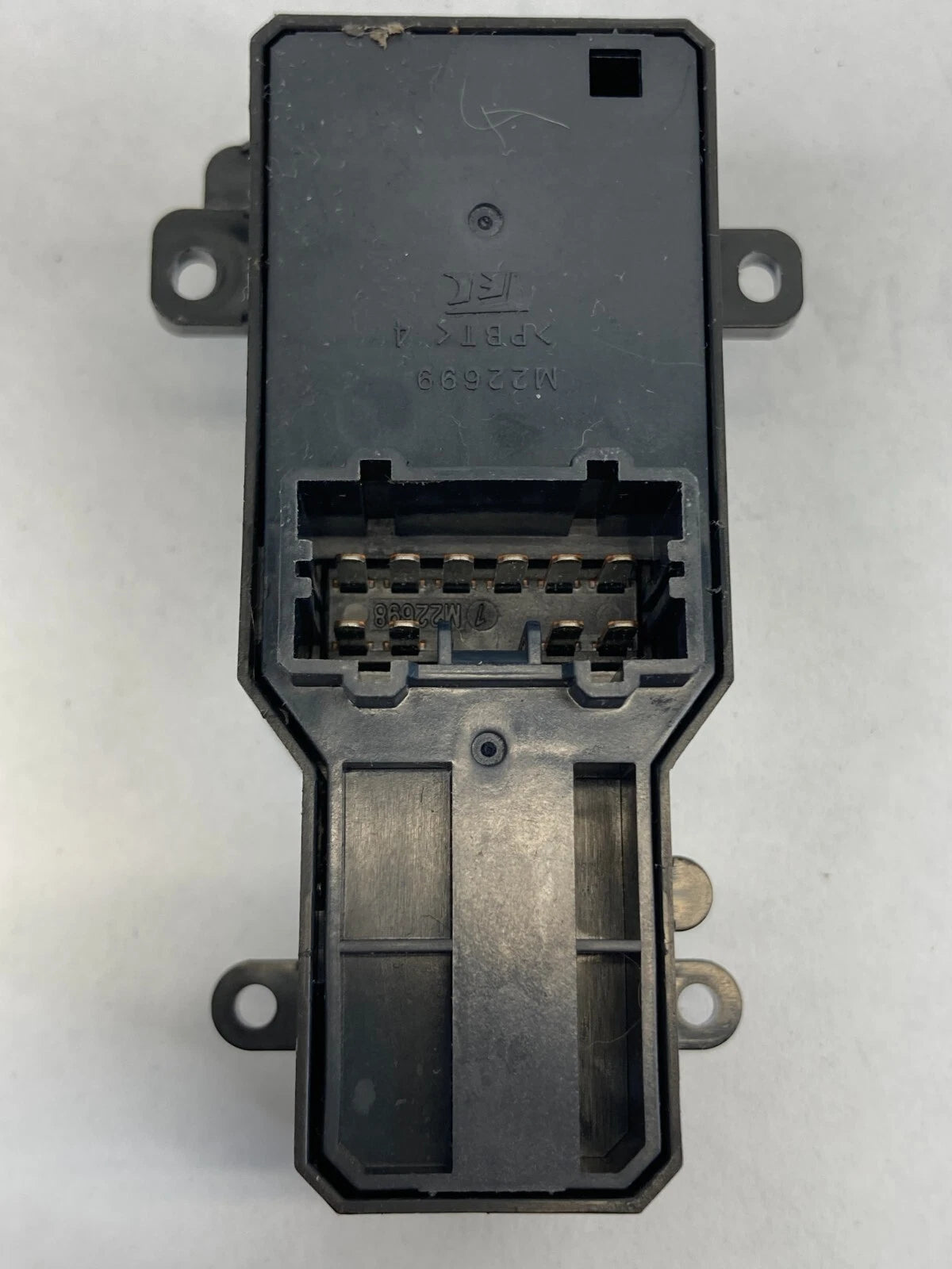 2003-2007 HONDA ACCORD FRONT RIGHT PASSENGER DOOR WINDOW LOCK SWITCH M22699
