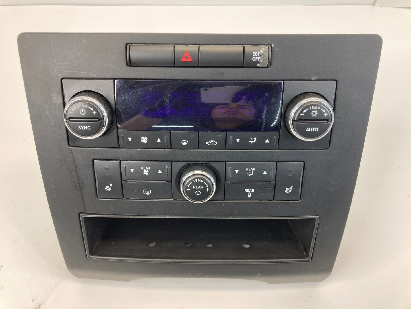 2009 2010 VOLKSWAGEN ROUTAN A/C HEATER TEMPERATURE CLIMATE CONTROL P55111867AE