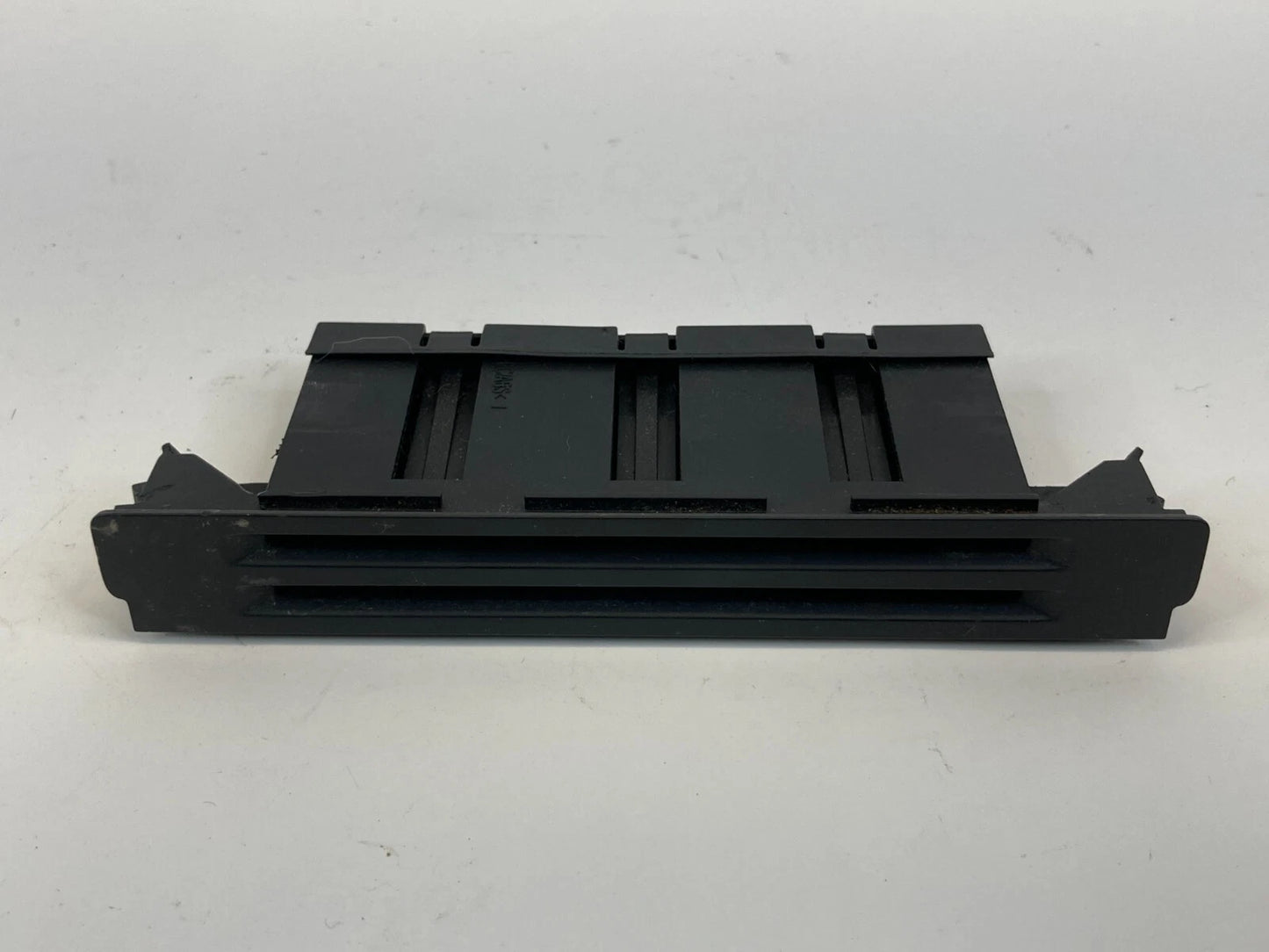 09-11 VOLKSWAGEN TIGUAN FRONT CENTER CONSOLE SWITCHES UPPER PART CENTER CONSOLE