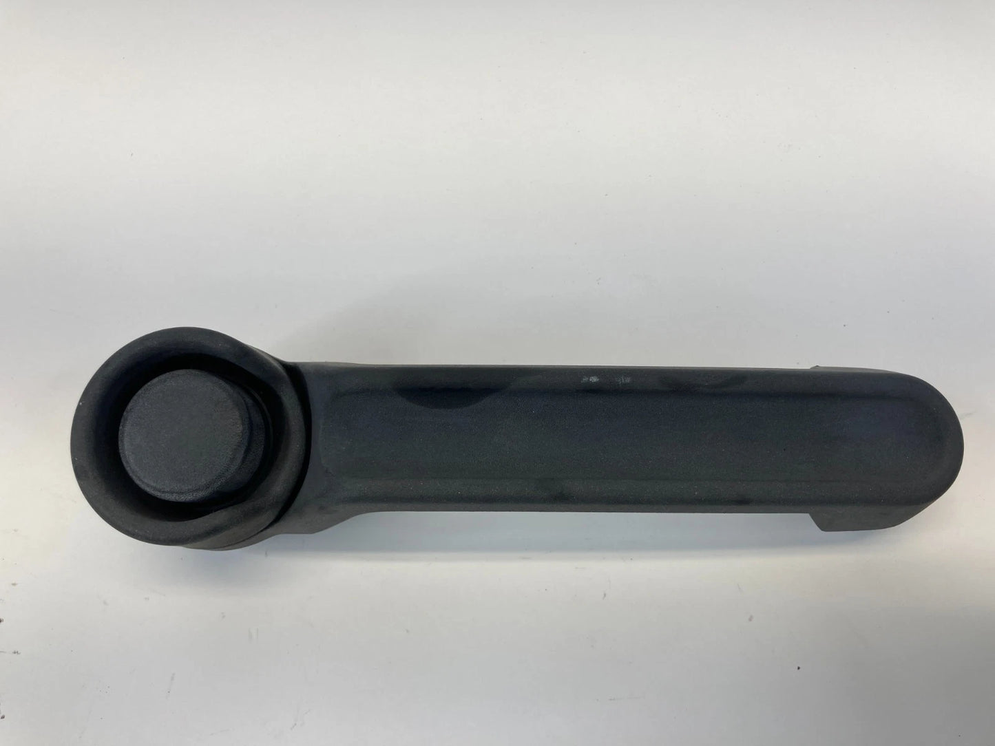 2010-2012 JEEP LIBERTY REAR LEFT BACK SIDE EXTERIOR DOOR HANDLE OEM