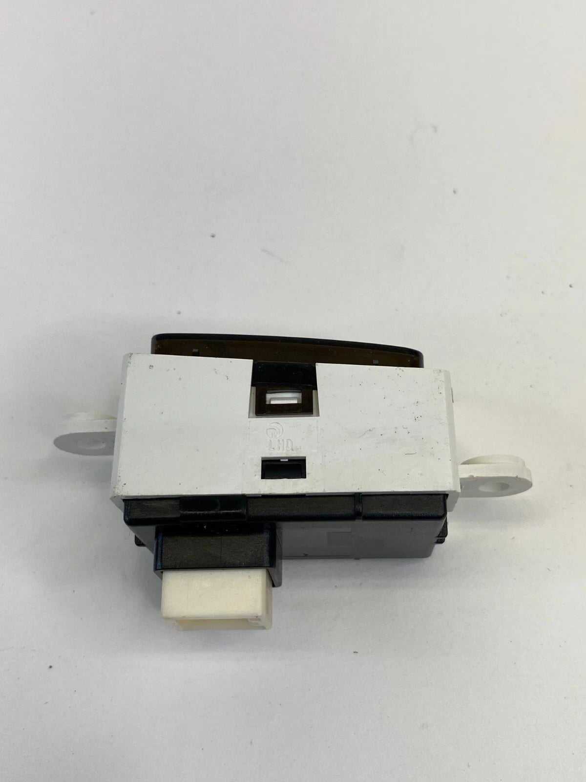 2006 2007 HYUNDAI SONATA DASH PASSENGER SEAT BELT REMINDER LIGHT 95930-3K500 OEM