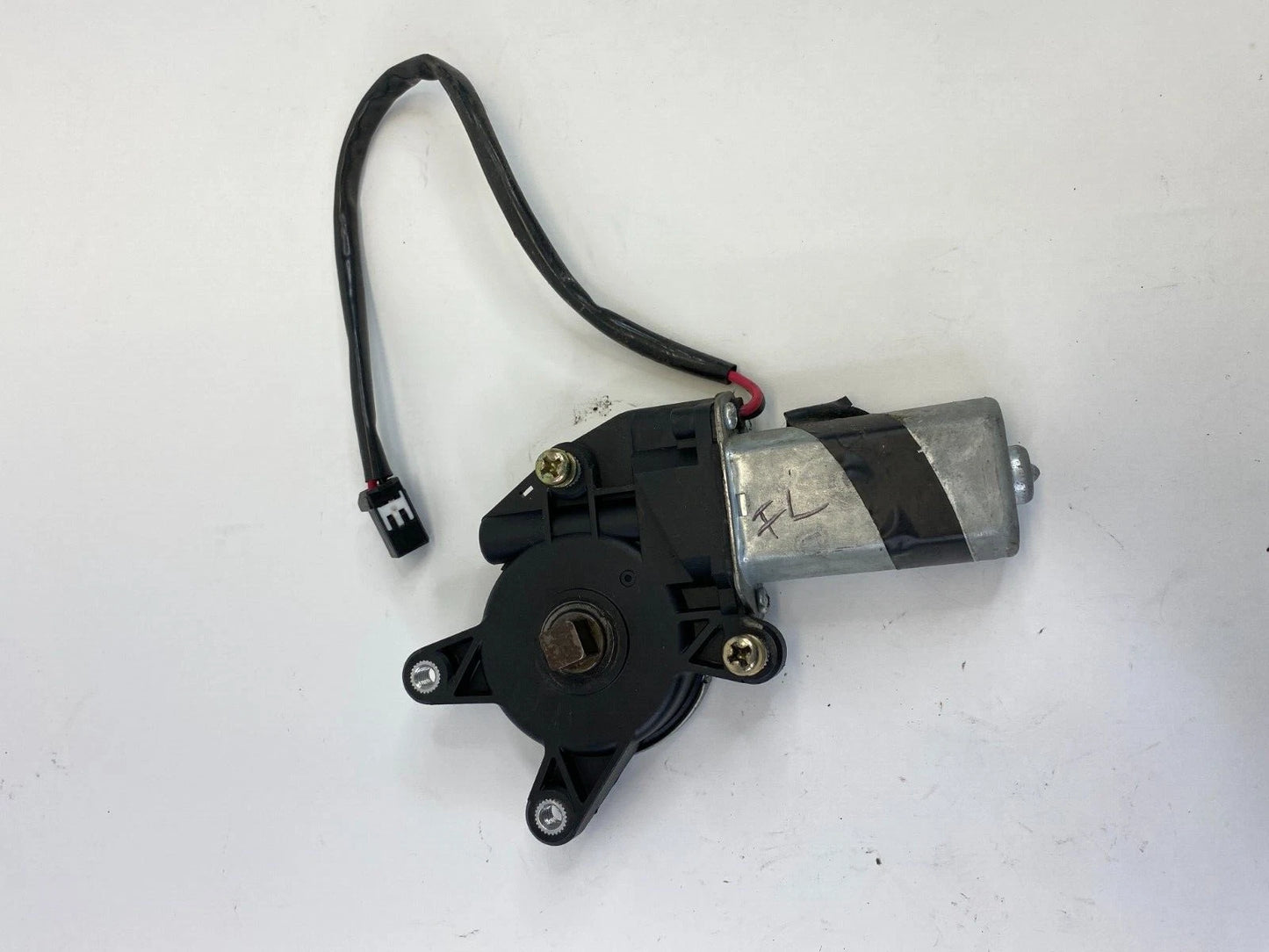 2000-2006 MAZDA MPV FRONT LEFT DRIVER SIDE DOOR POWER WINDOW MOTOR OEM