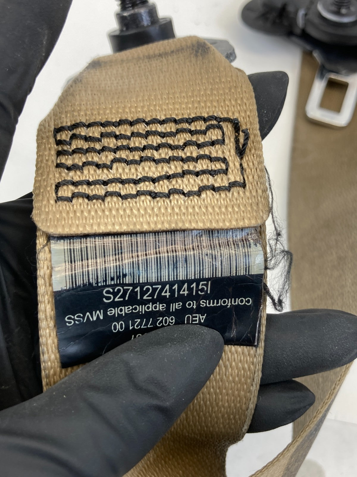 2004-2007 BMW 525i 530i Front Left Driver Side Seat Belt Retractor 601629800D