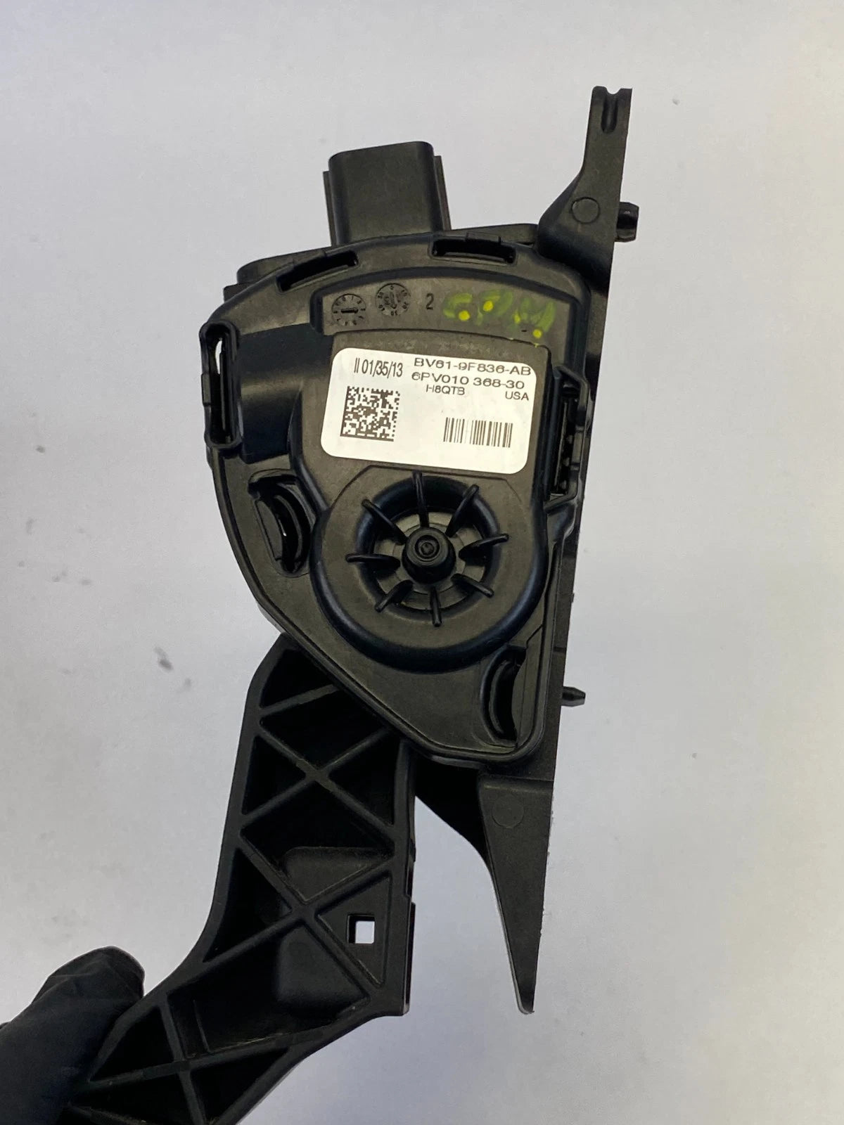 2012-2014 FORD FOCUS 2.0L ACCELERATOR GAS PEDAL SENSOR ASSEMBLY BV619F836AB OEM