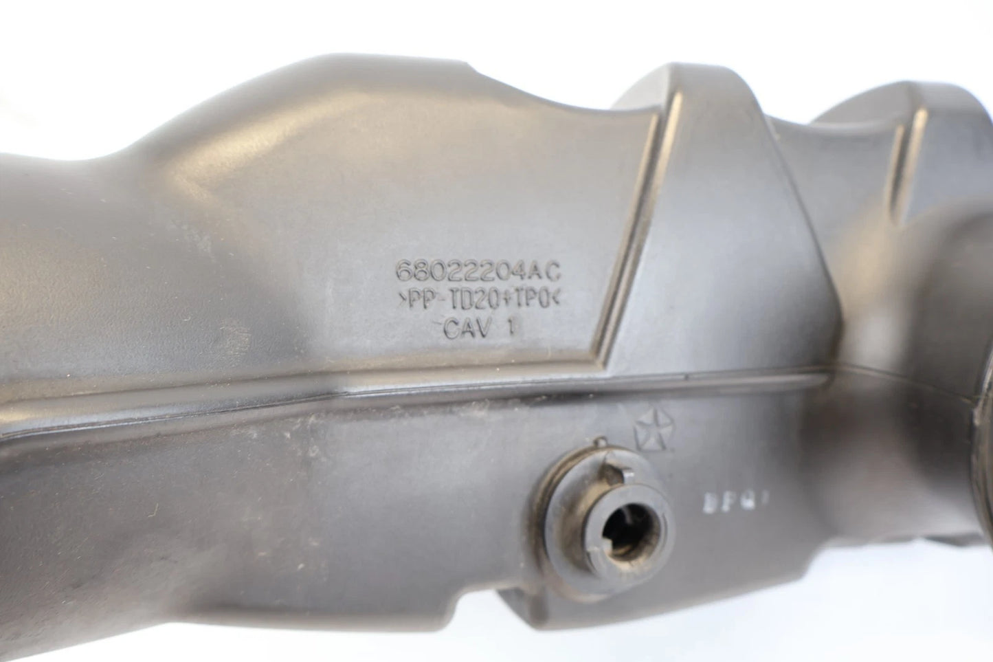 2011-2021 JEEP GRAND CHEROKEE 5.7L AIR CLEANER INTAKE RESONATOR BOX 68022204AC