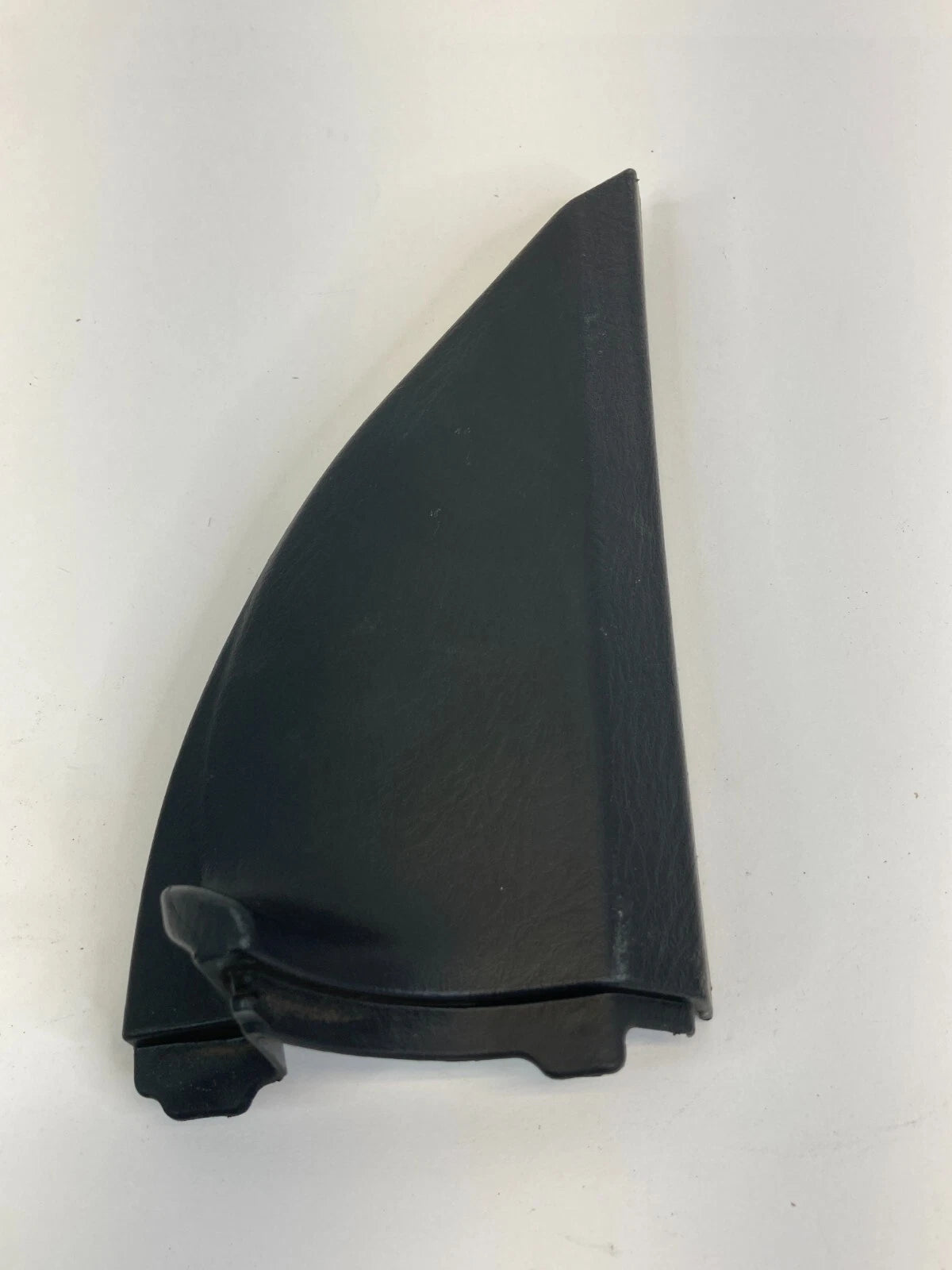 03-05 HONDA PILOT FRONT RIGHT PASSENGER SIDE INNER CORNER MIRROR COVER TRIM OEM
